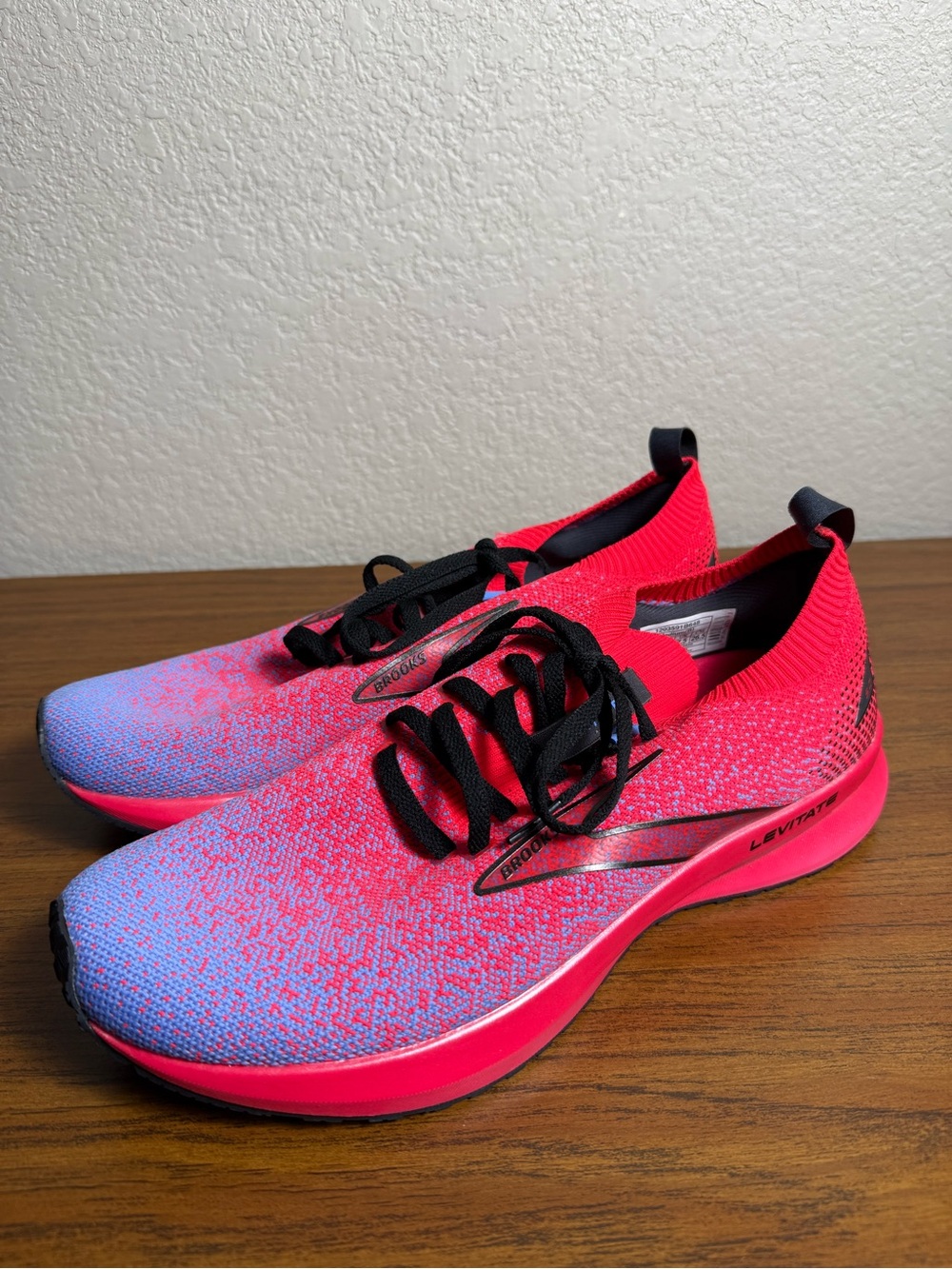 Brooks Women's Levitate Knit Running Shoes - Pink/Blue